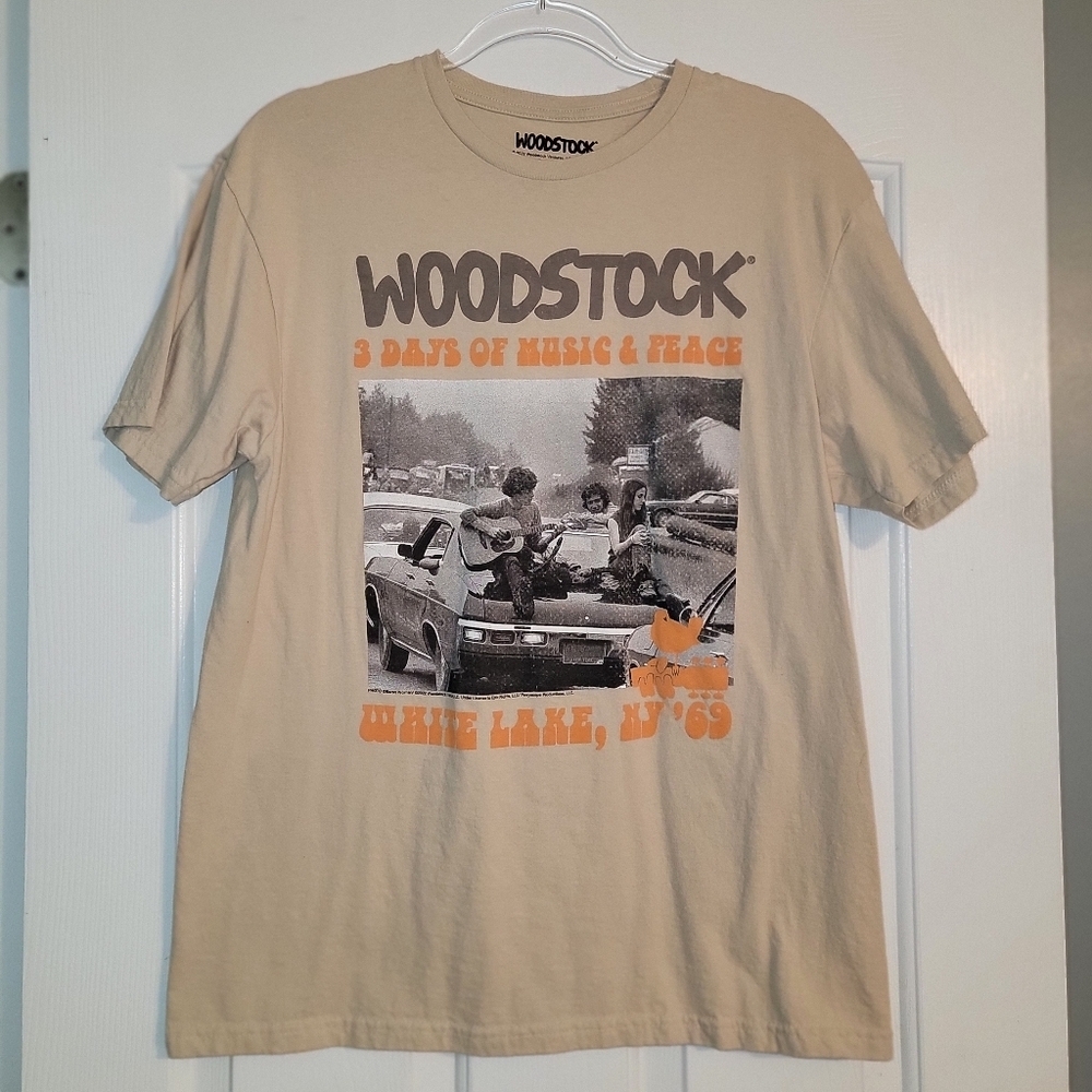 Woodstock Cream Tee - unisex